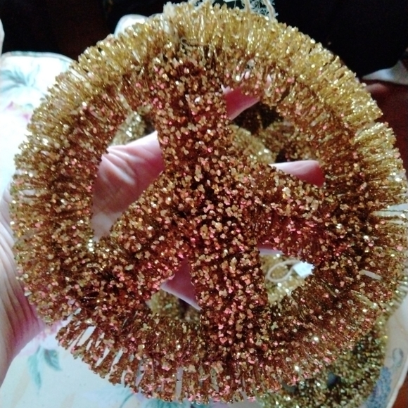 12 gold bottle brush sisal Peace Sign ornaments - Picture 12 of 12